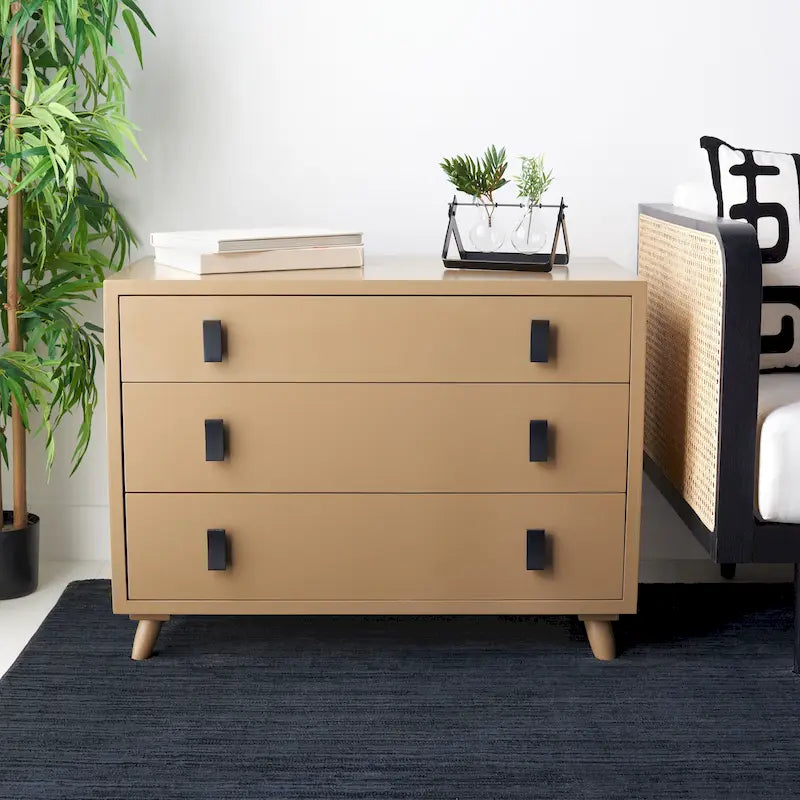 Commode de chambre à 3 tiroirs SAFAVIEH Attie.