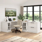Bureau en L Westbrook 60 W avec huche et rangement de Bush Furniture